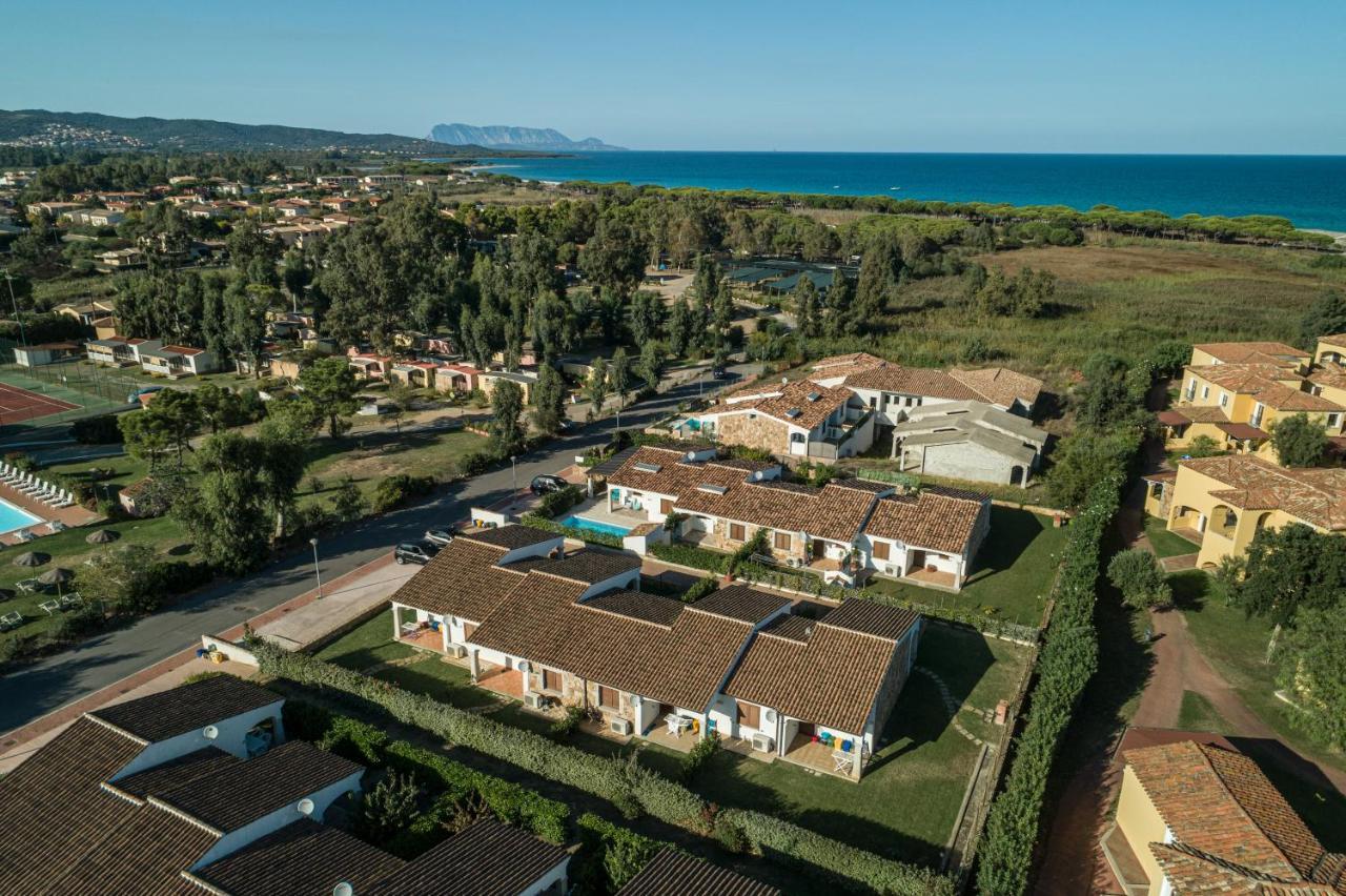 Villette Acquamarina Budoni Buitenkant foto